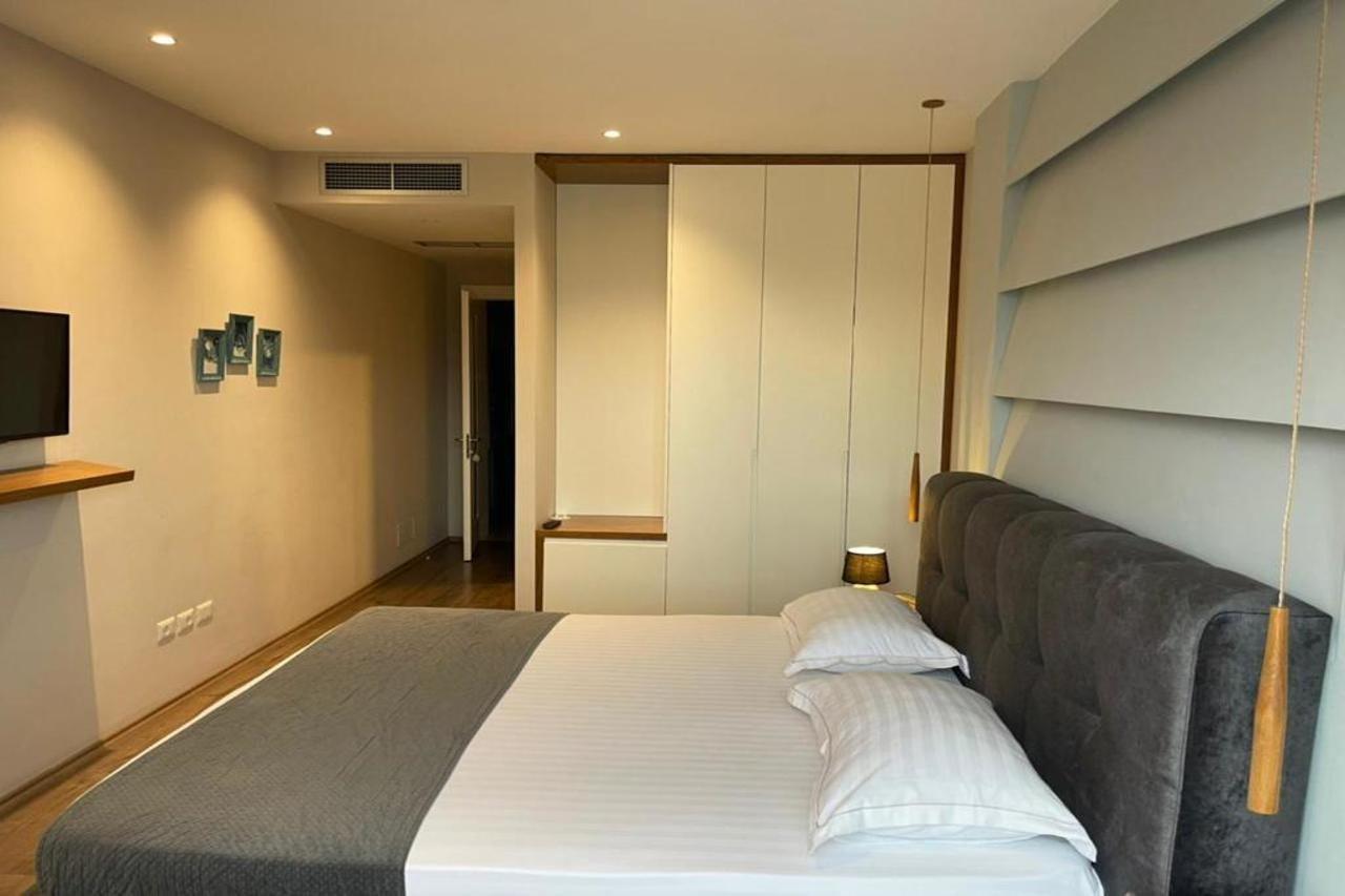 Light Hotel Yzberishti Extérieur photo